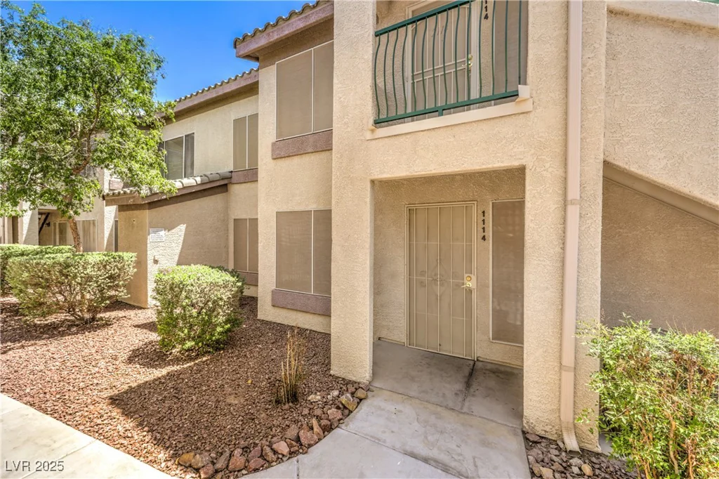 5710 Tropicana, Las Vegas, NV 89122