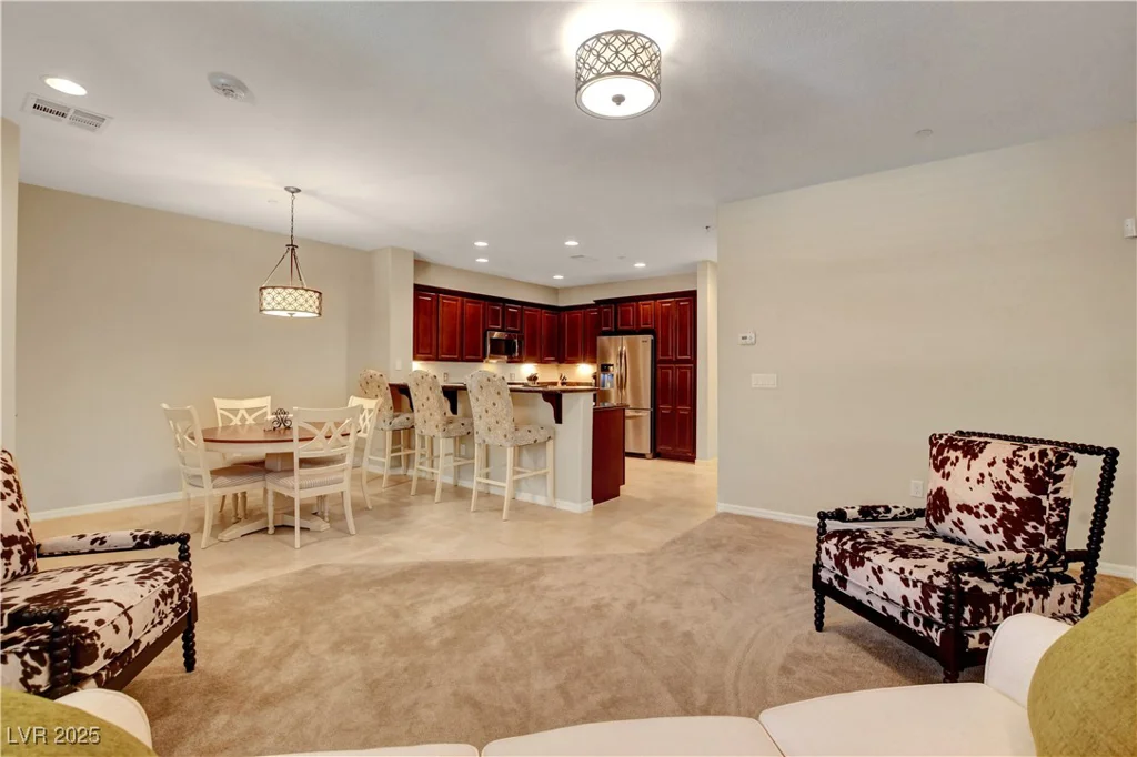 1560 Plaza Centre, Las Vegas, NV 89135