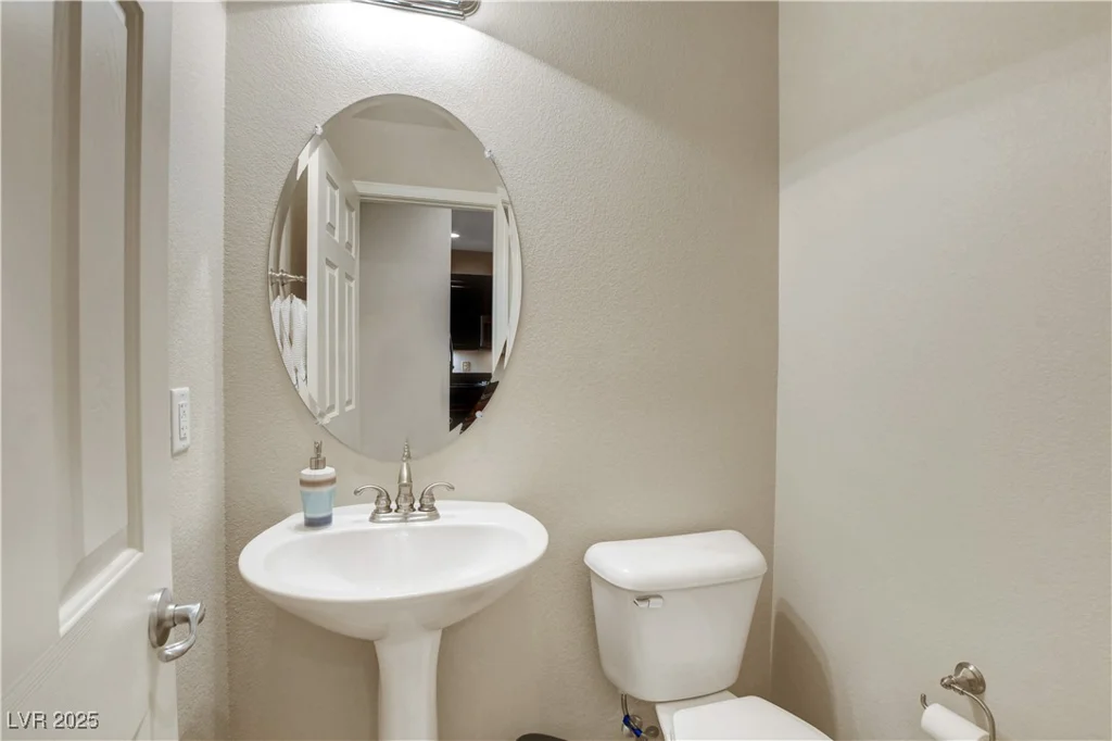 1560 Plaza Centre, Las Vegas, NV 89135