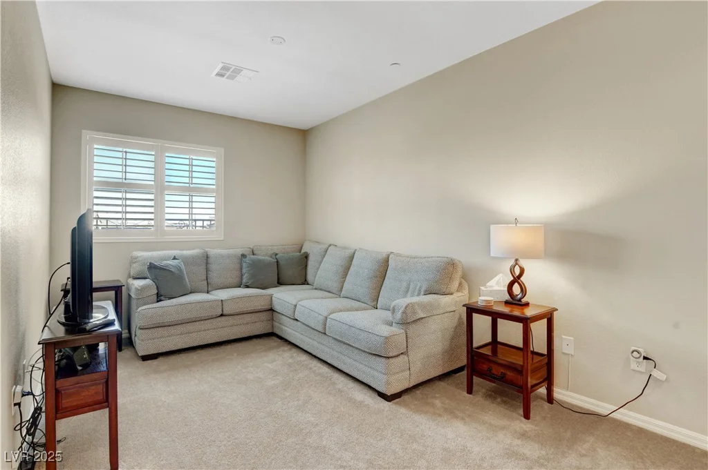 1560 Plaza Centre, Las Vegas, NV 89135