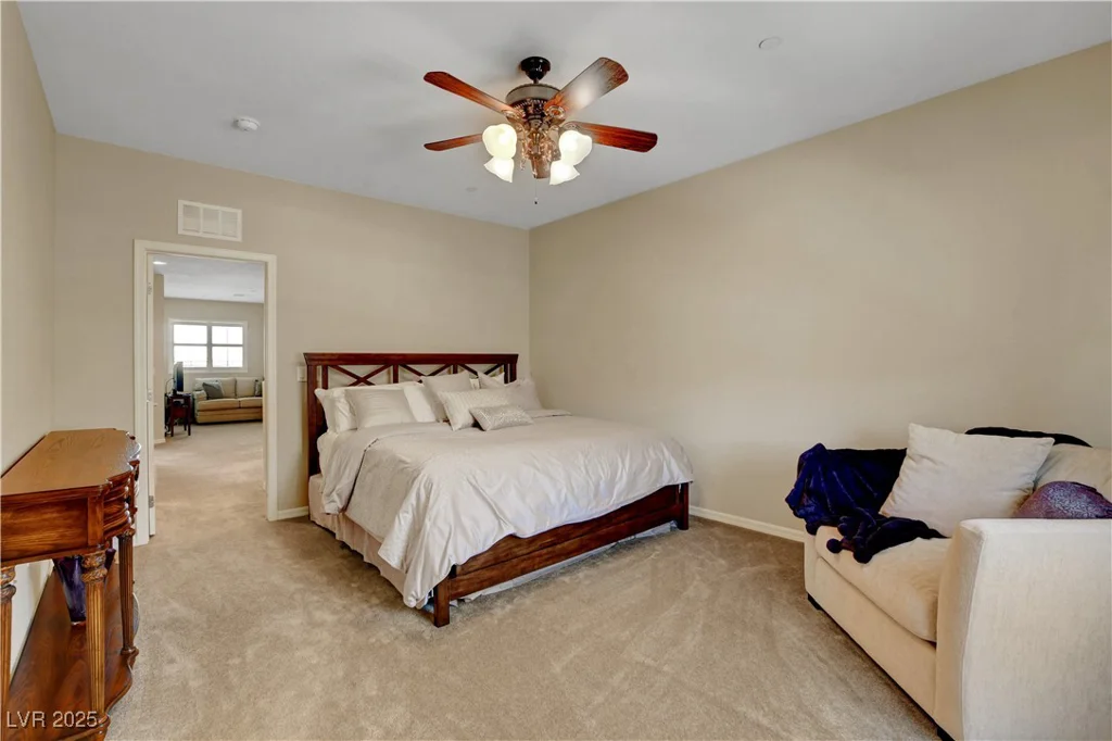1560 Plaza Centre, Las Vegas, NV 89135