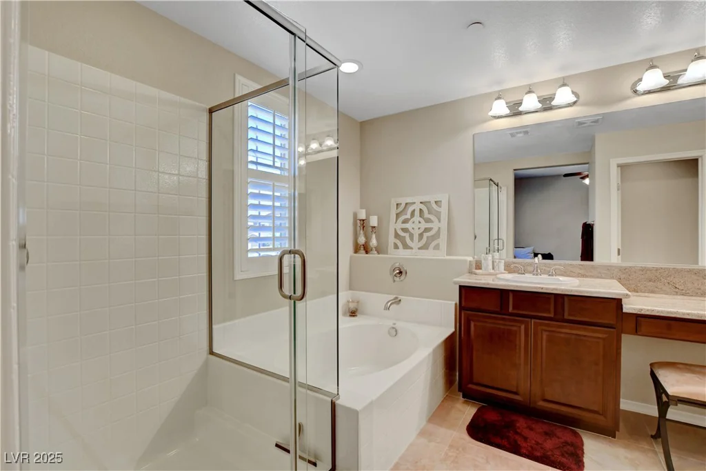 1560 Plaza Centre, Las Vegas, NV 89135