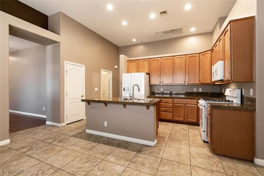9025 Rusty Rifle, Las Vegas, NV 89143