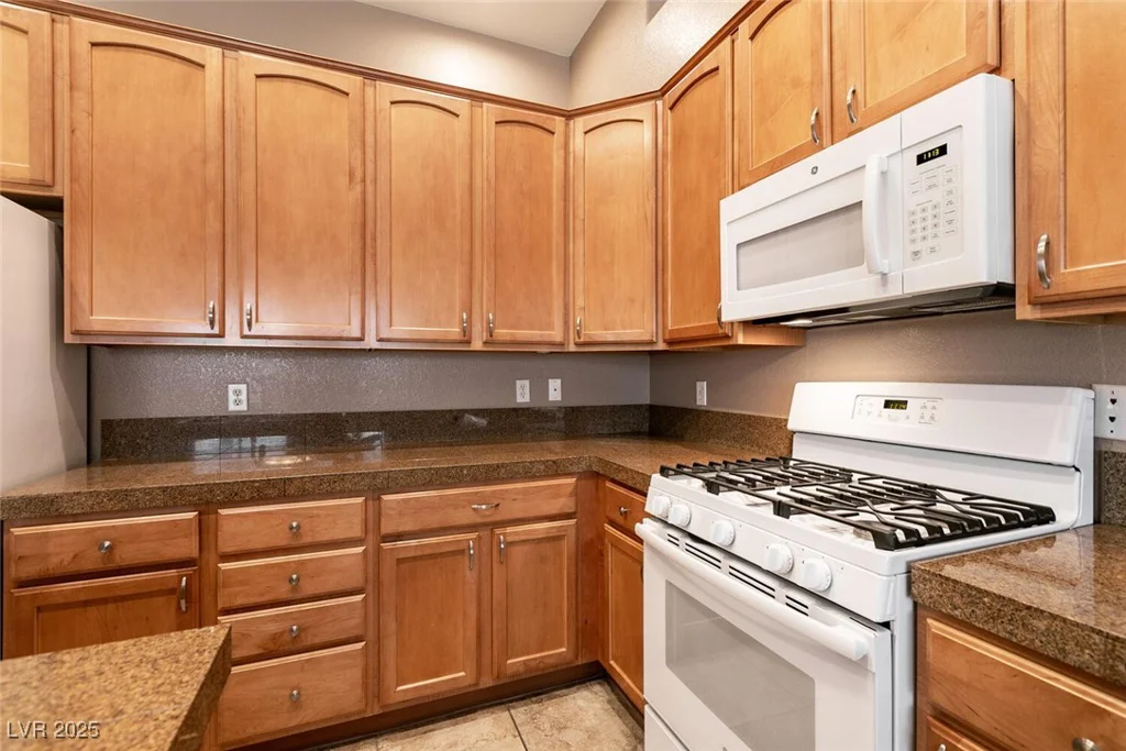 9025 Rusty Rifle, Las Vegas, NV 89143