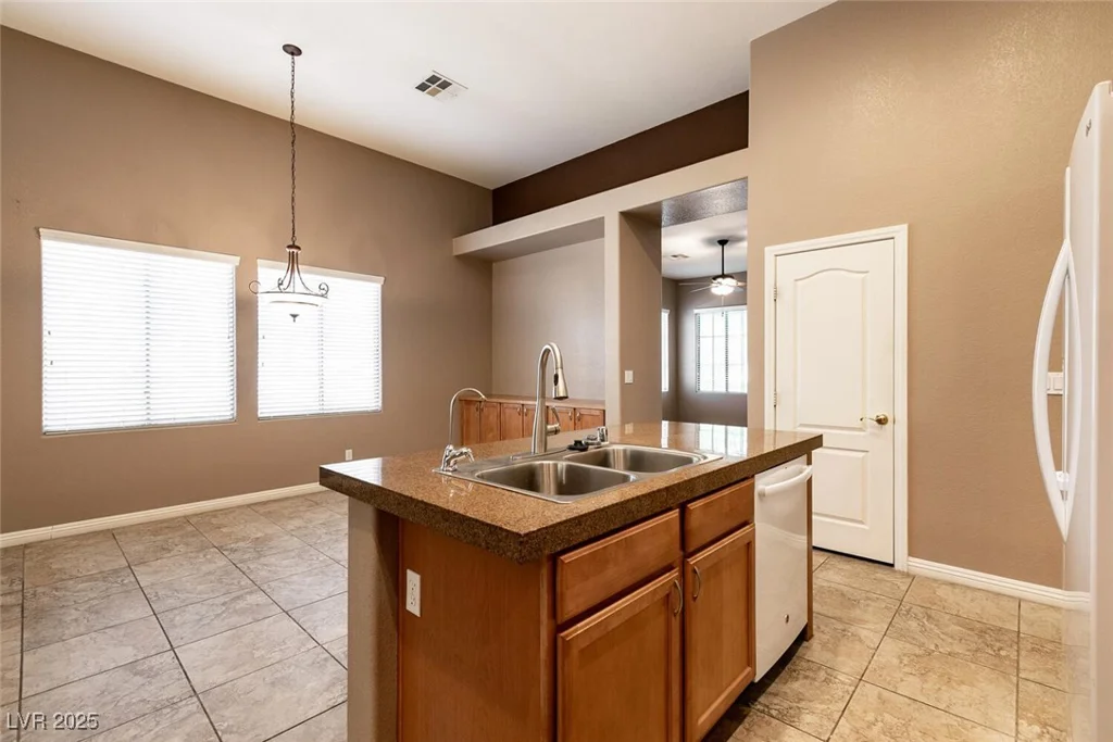 9025 Rusty Rifle, Las Vegas, NV 89143
