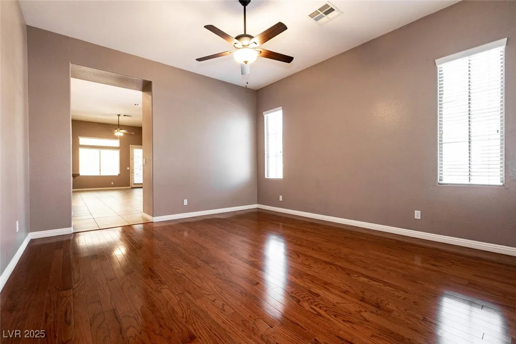 9025 Rusty Rifle, Las Vegas, NV 89143