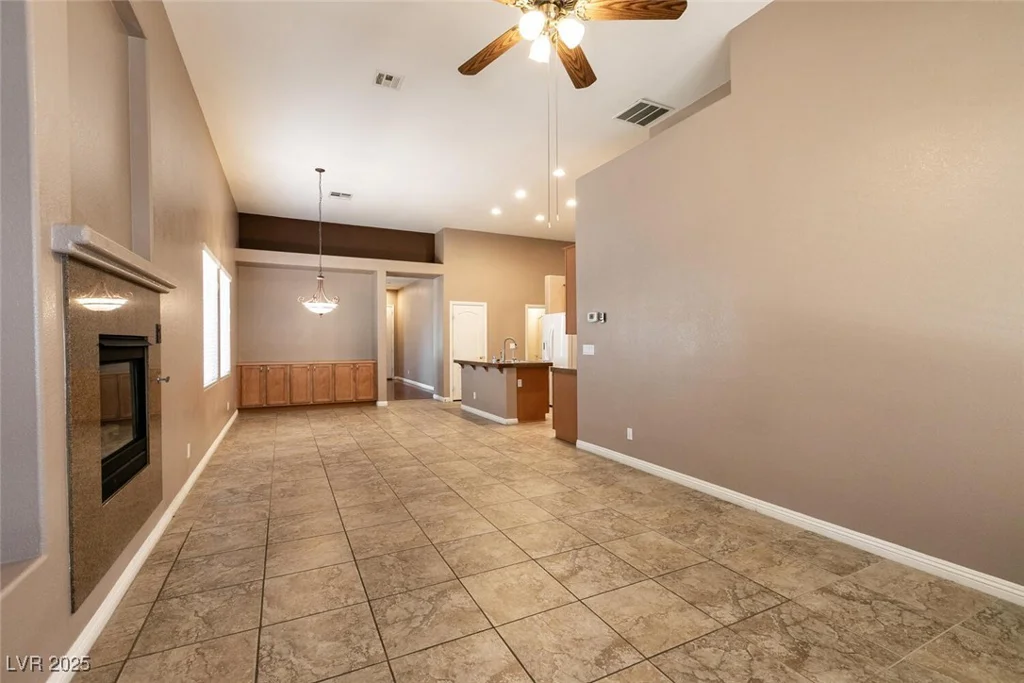 9025 Rusty Rifle, Las Vegas, NV 89143