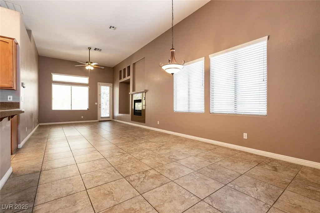 9025 Rusty Rifle, Las Vegas, NV 89143