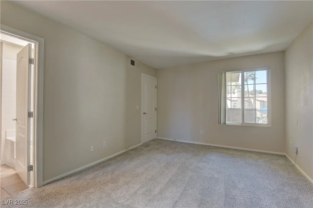 3145 Flamingo, Las Vegas, NV 89121