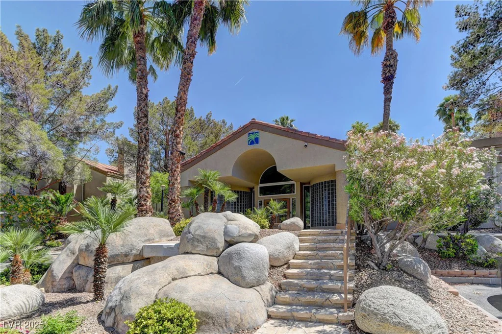 3145 Flamingo, Las Vegas, NV 89121