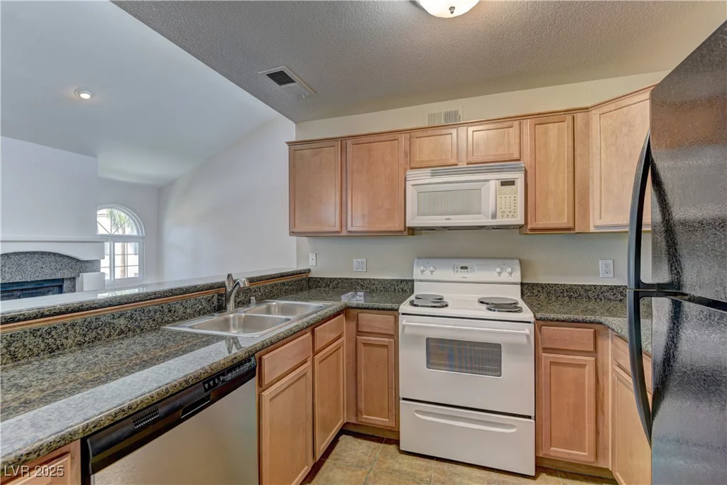 3145 Flamingo, Las Vegas, NV 89121