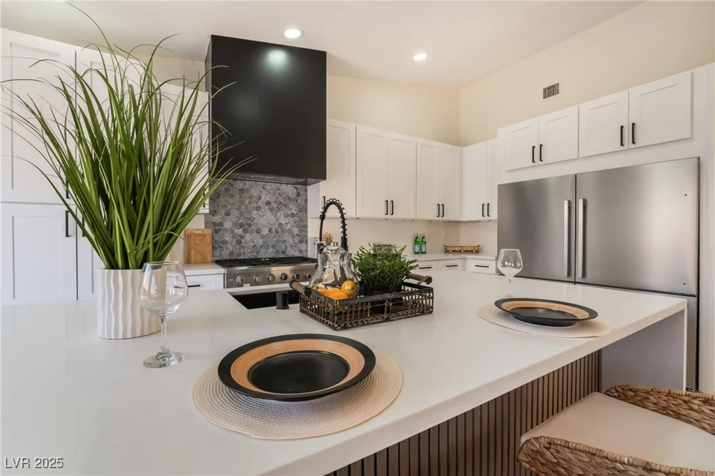 9705 Standard, Las Vegas, NV 89129