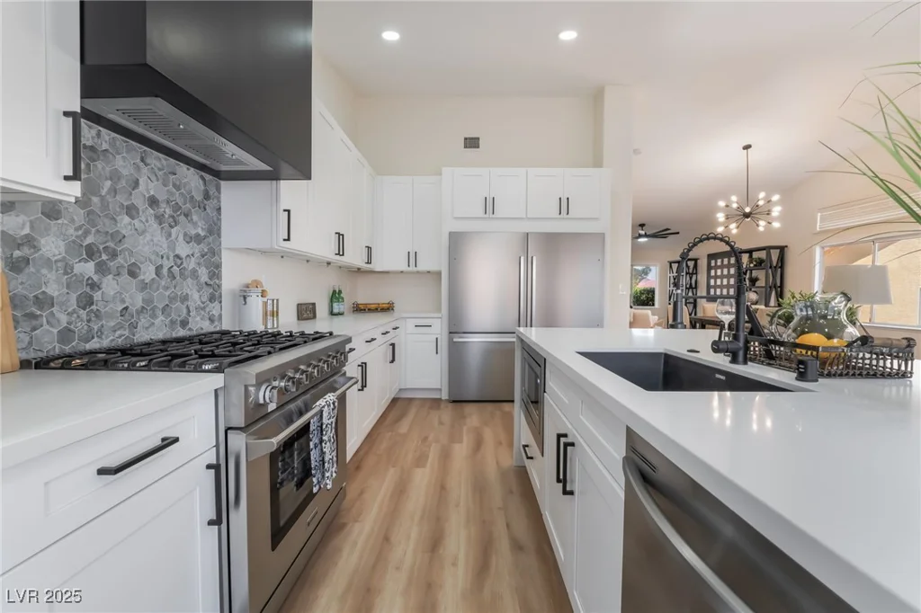 9705 Standard, Las Vegas, NV 89129