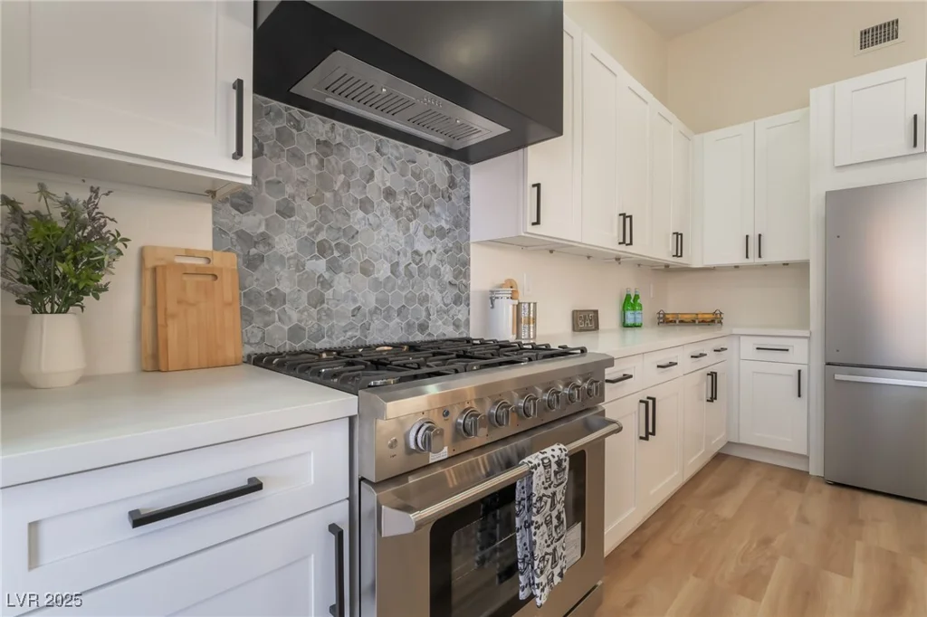9705 Standard, Las Vegas, NV 89129