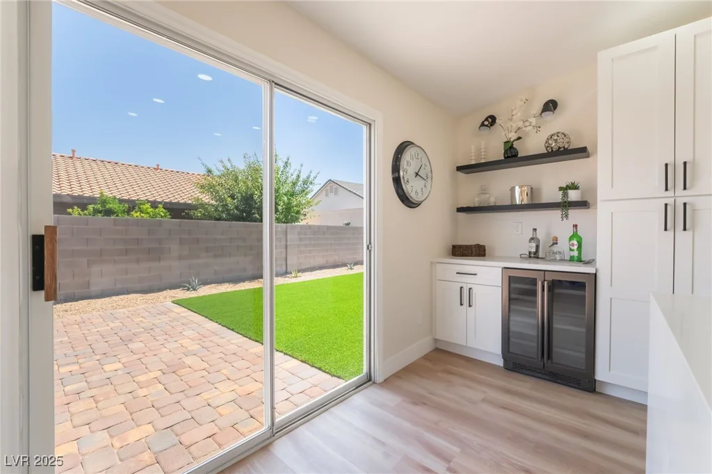 9705 Standard, Las Vegas, NV 89129