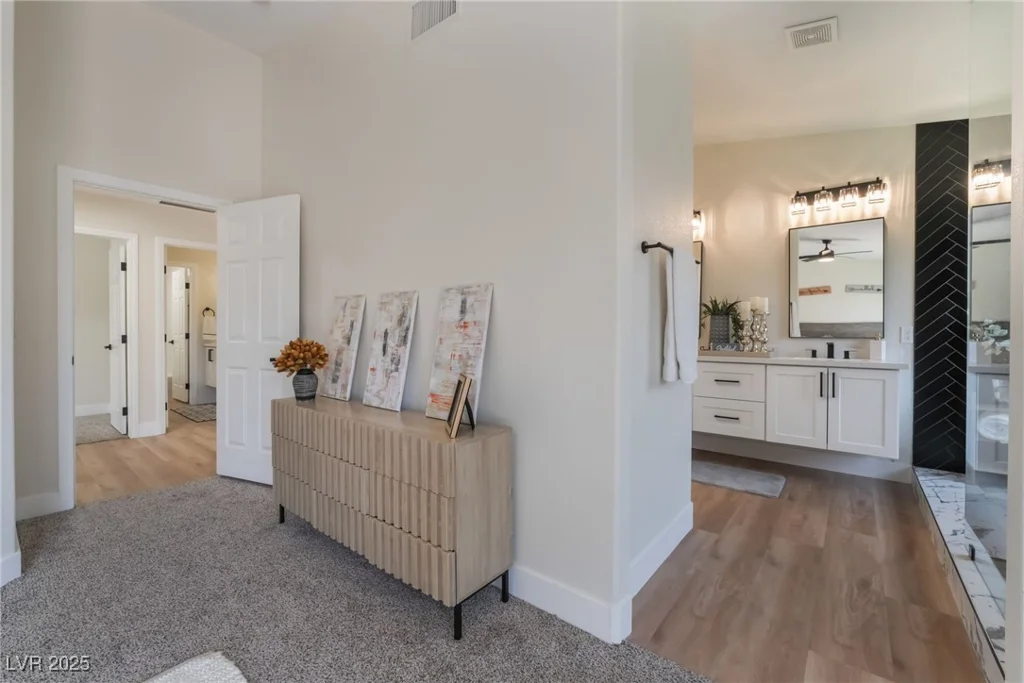 9705 Standard, Las Vegas, NV 89129