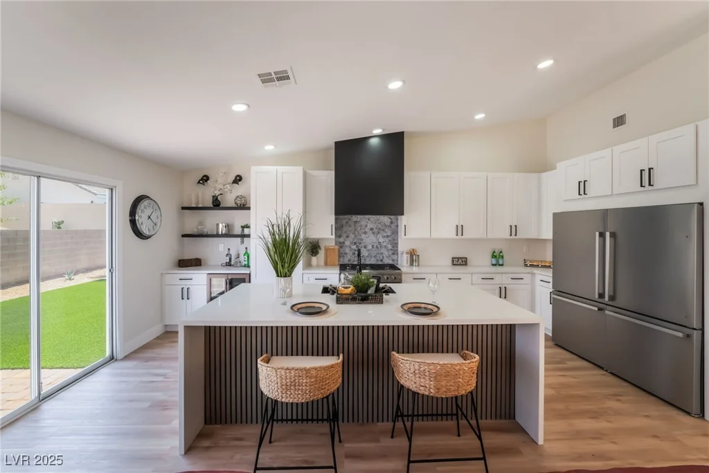 9705 Standard, Las Vegas, NV 89129