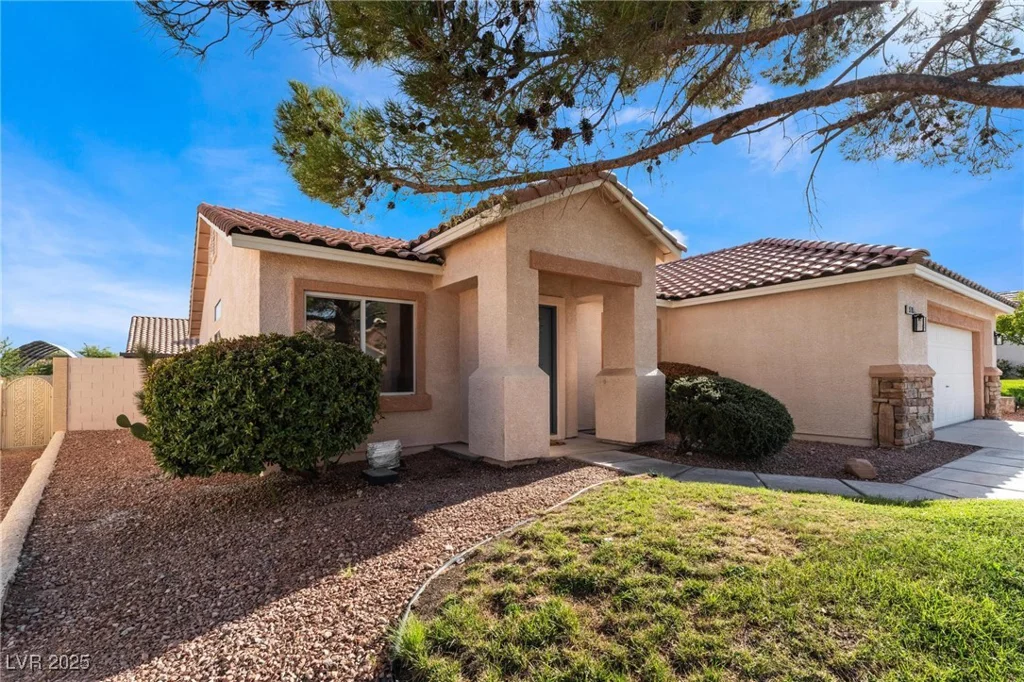 9705 Standard, Las Vegas, NV 89129