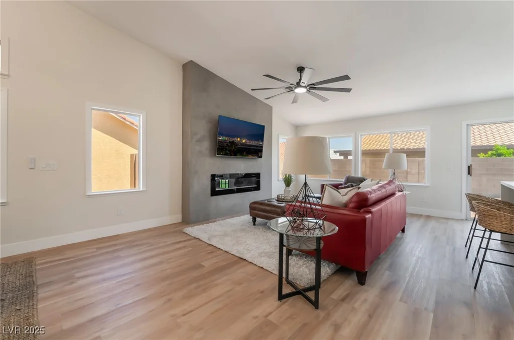 9705 Standard, Las Vegas, NV 89129