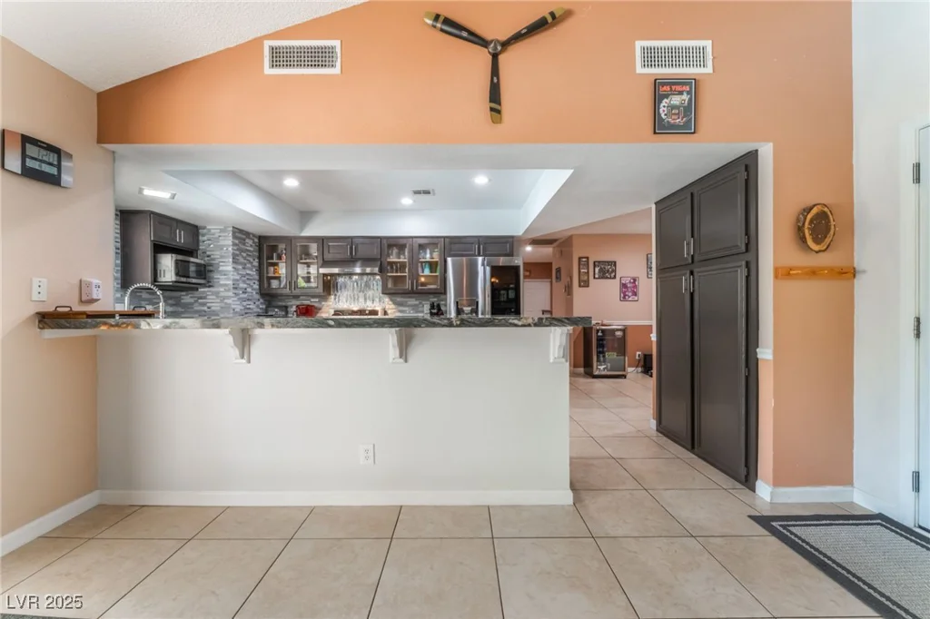 8700 Isola, Las Vegas, NV 89117