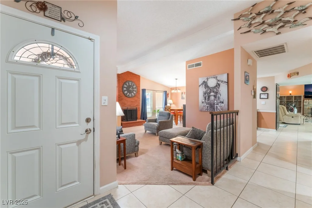 8700 Isola, Las Vegas, NV 89117