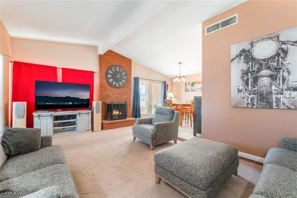 8700 Isola, Las Vegas, NV 89117