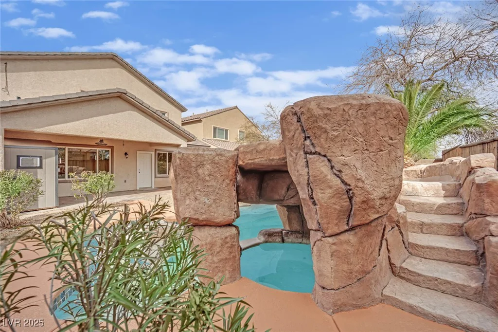 3221 Birdwatcher, North Las Vegas, NV 89084