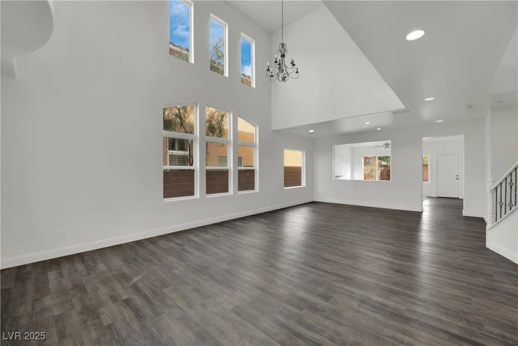 3221 Birdwatcher, North Las Vegas, NV 89084