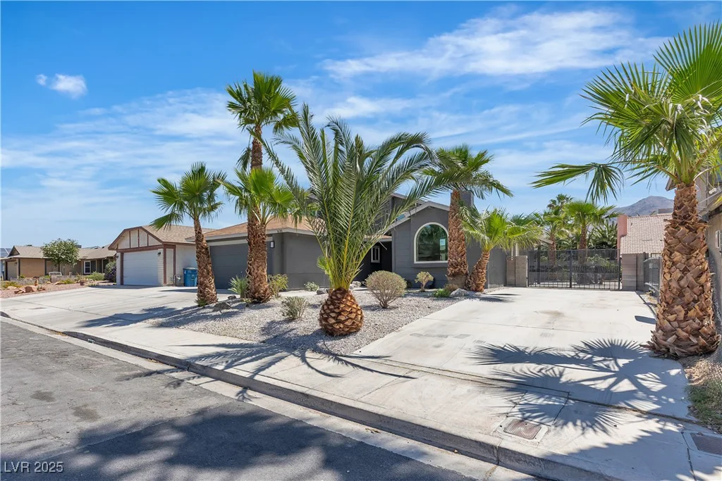 1638 Candice, Las Vegas, NV 89156