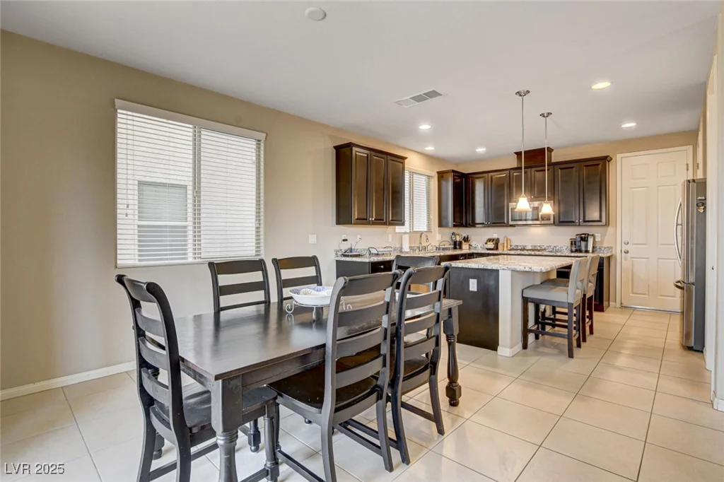 9846 Sunriver Meadows, Las Vegas, NV 89148