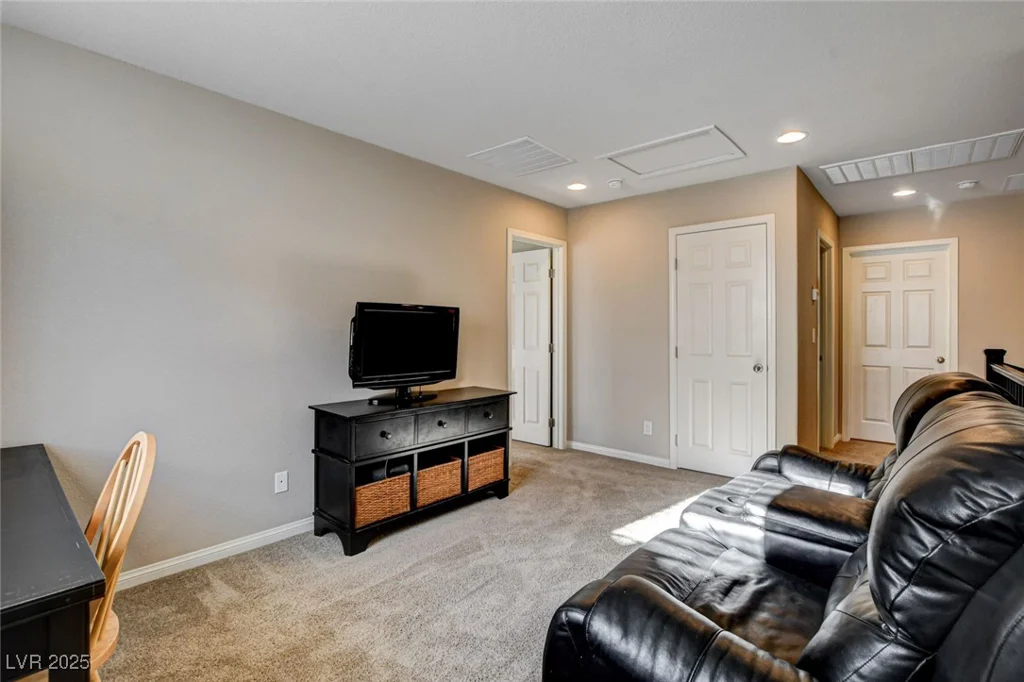 9846 Sunriver Meadows, Las Vegas, NV 89148