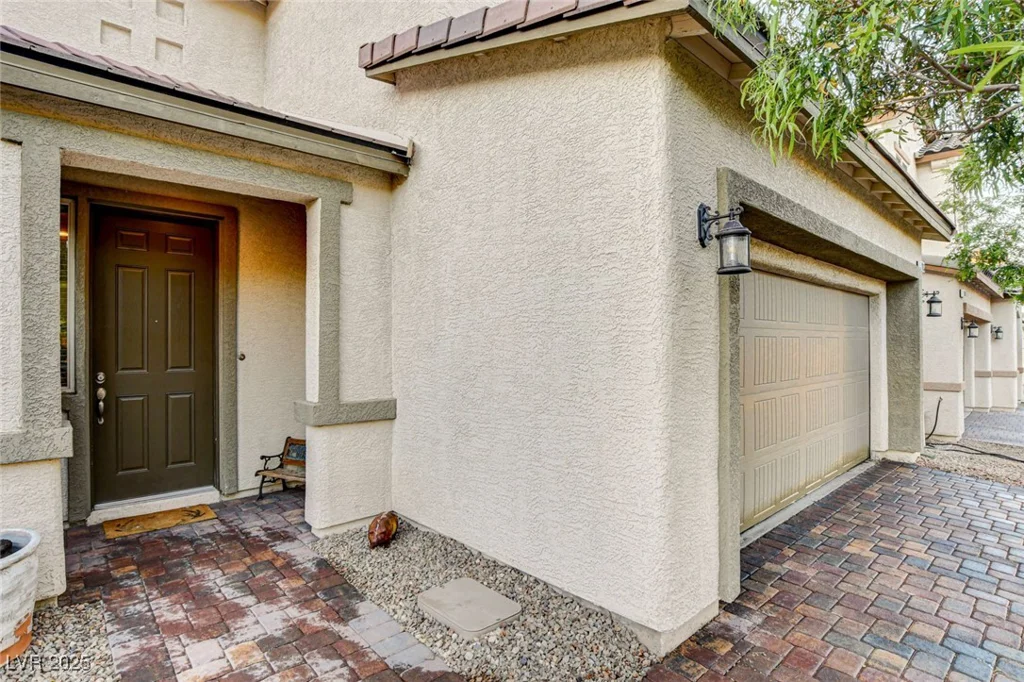 9846 Sunriver Meadows, Las Vegas, NV 89148