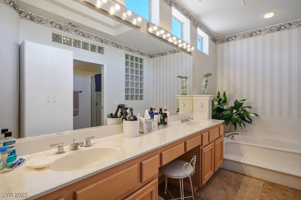 10720 Bennington, Las Vegas, NV 89134