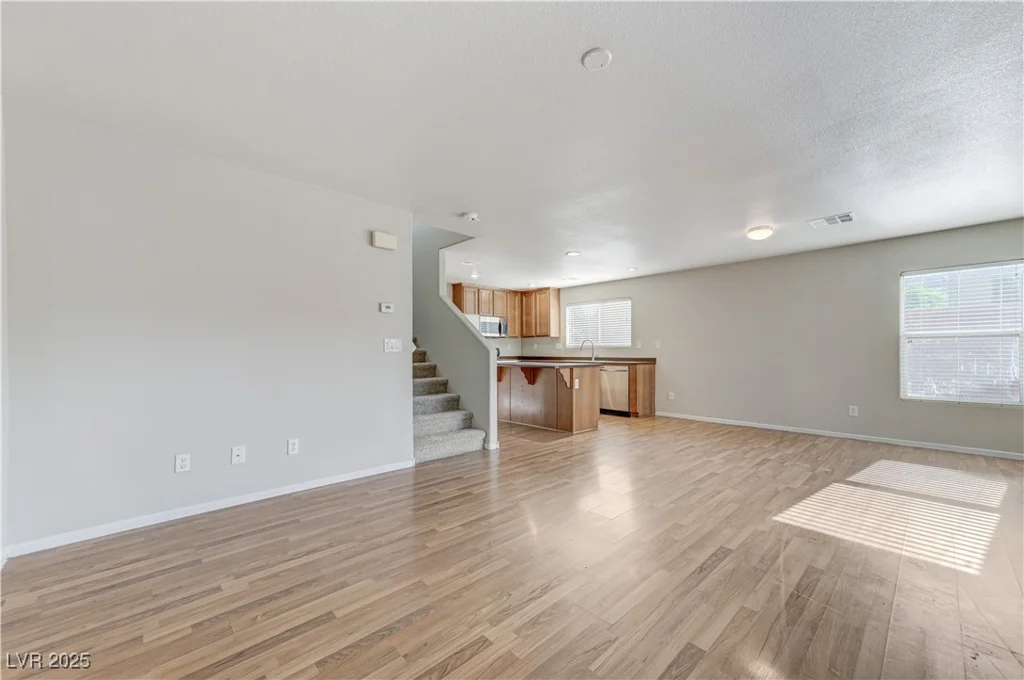 439 Royal Bridge, Las Vegas, NV 89178