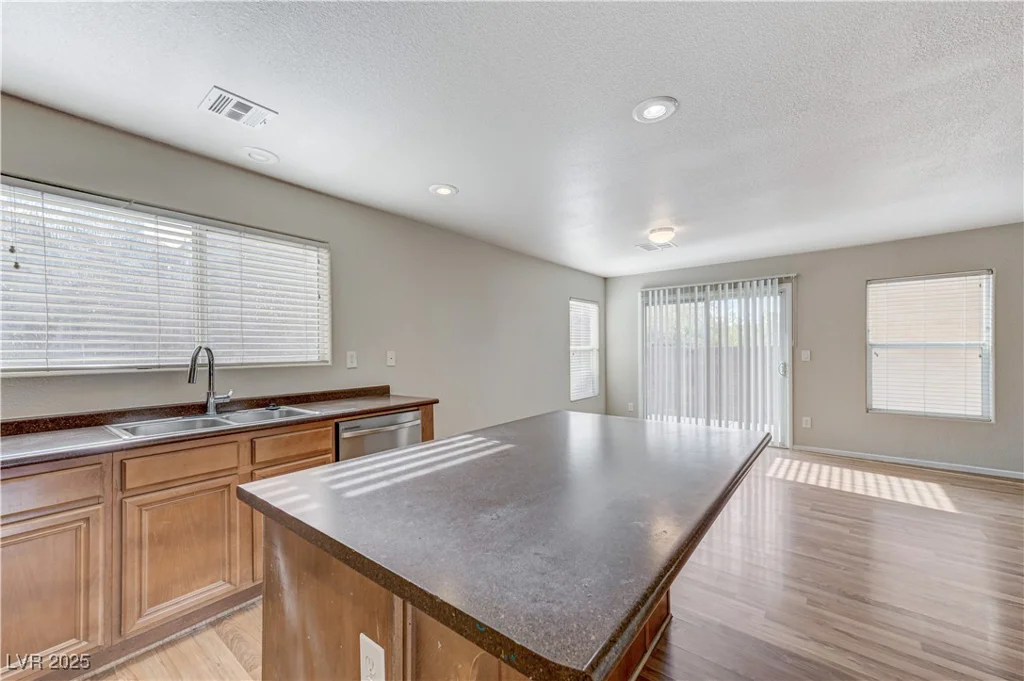 439 Royal Bridge, Las Vegas, NV 89178