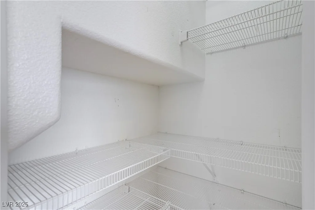 439 Royal Bridge, Las Vegas, NV 89178
