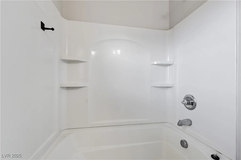 439 Royal Bridge, Las Vegas, NV 89178