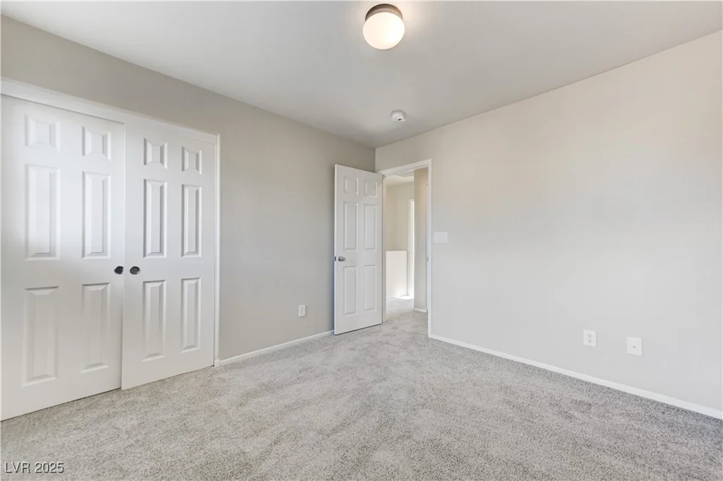 439 Royal Bridge, Las Vegas, NV 89178
