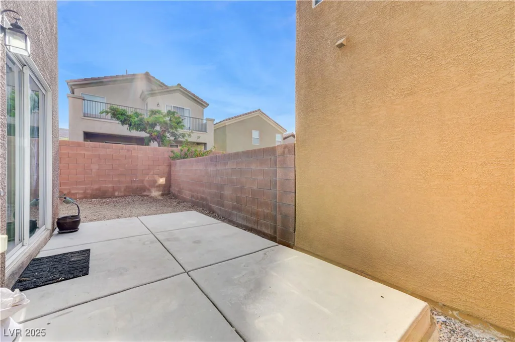 439 Royal Bridge, Las Vegas, NV 89178