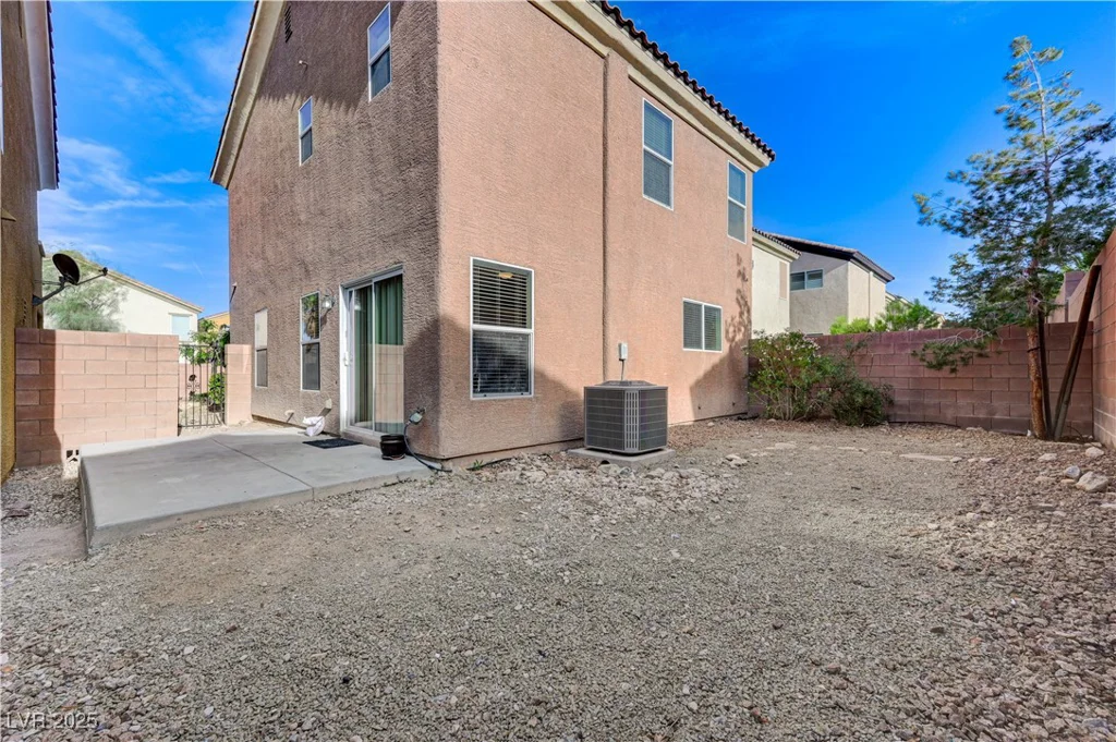 439 Royal Bridge, Las Vegas, NV 89178