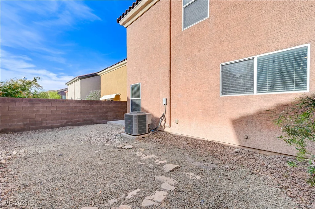 439 Royal Bridge, Las Vegas, NV 89178