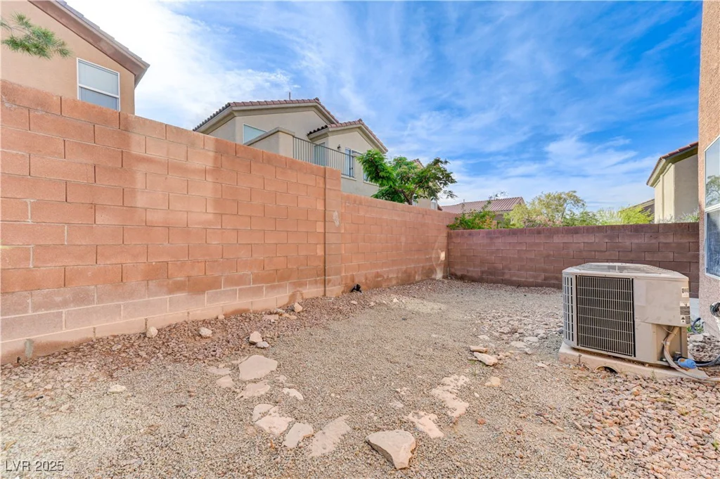 439 Royal Bridge, Las Vegas, NV 89178