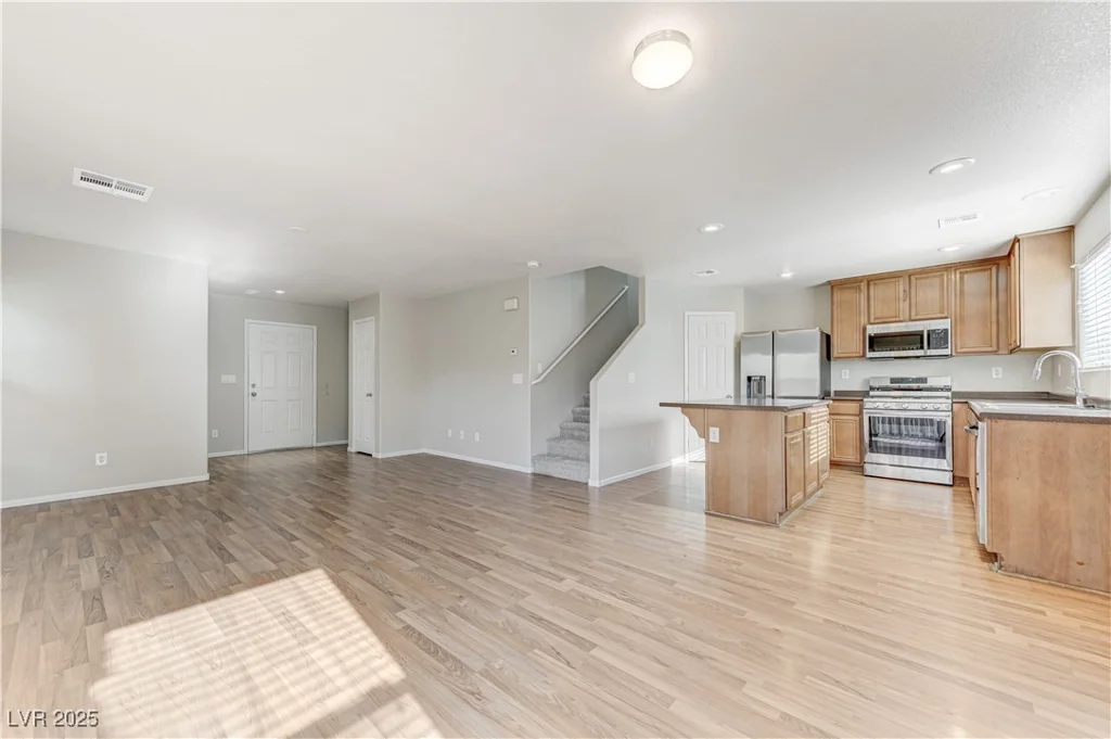 439 Royal Bridge, Las Vegas, NV 89178
