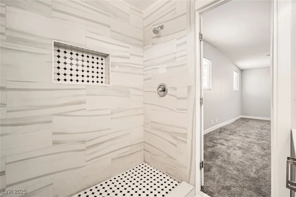 4558 Sheppard, Las Vegas, NV 89122