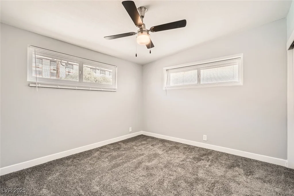 4558 Sheppard, Las Vegas, NV 89122