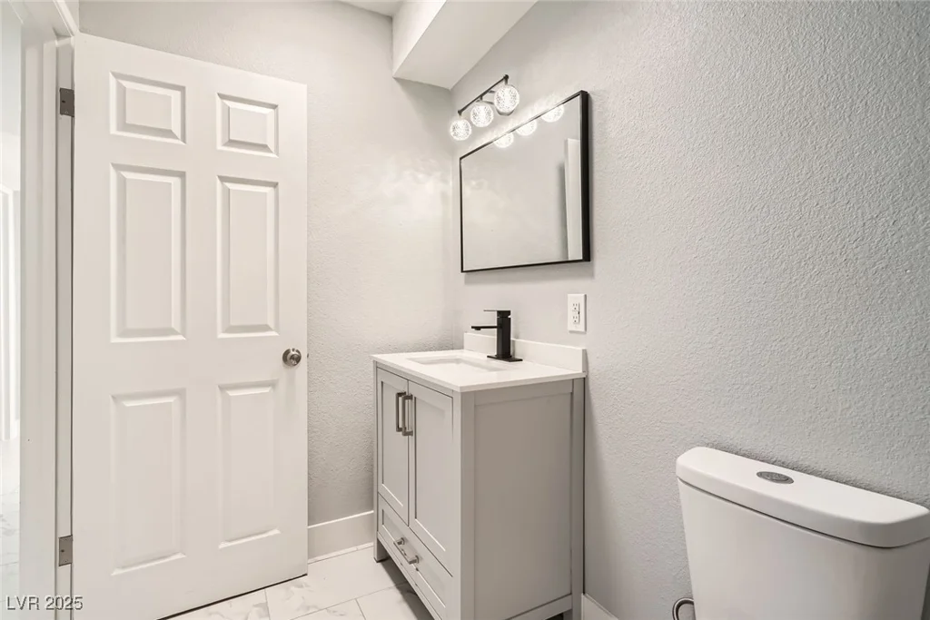 4558 Sheppard, Las Vegas, NV 89122
