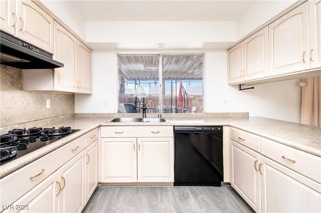 4742 Monterrey, Las Vegas, NV 89121