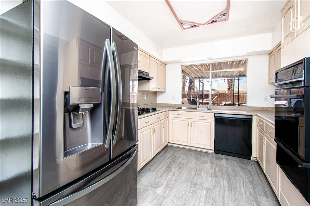 4742 Monterrey, Las Vegas, NV 89121