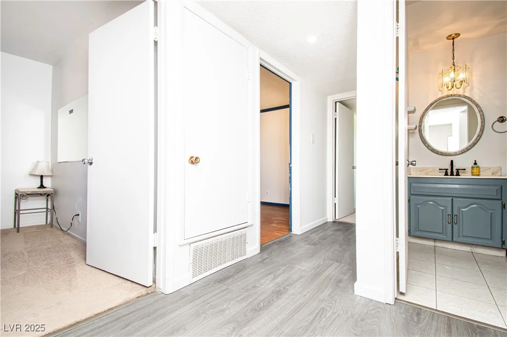 4742 Monterrey, Las Vegas, NV 89121