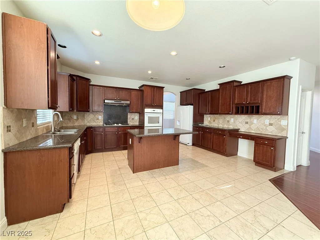 11457 Steponia Bay, Las Vegas, NV 89141